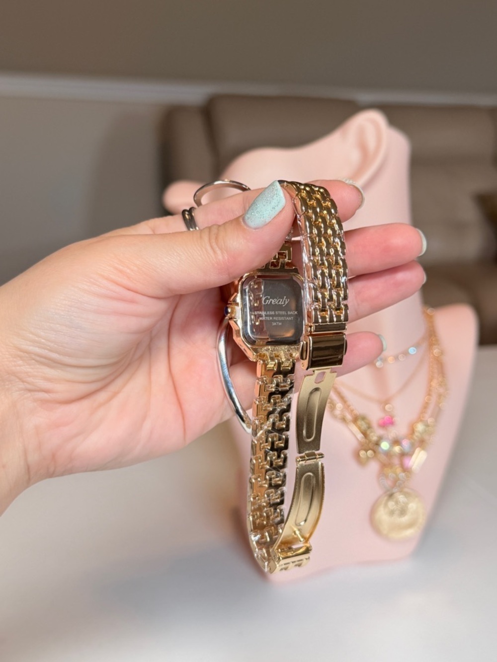 Gold Women's Bracelet Watch - Classic Roman Dial - Picture 6 of 12